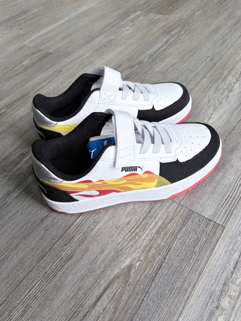 Puma Sneakers